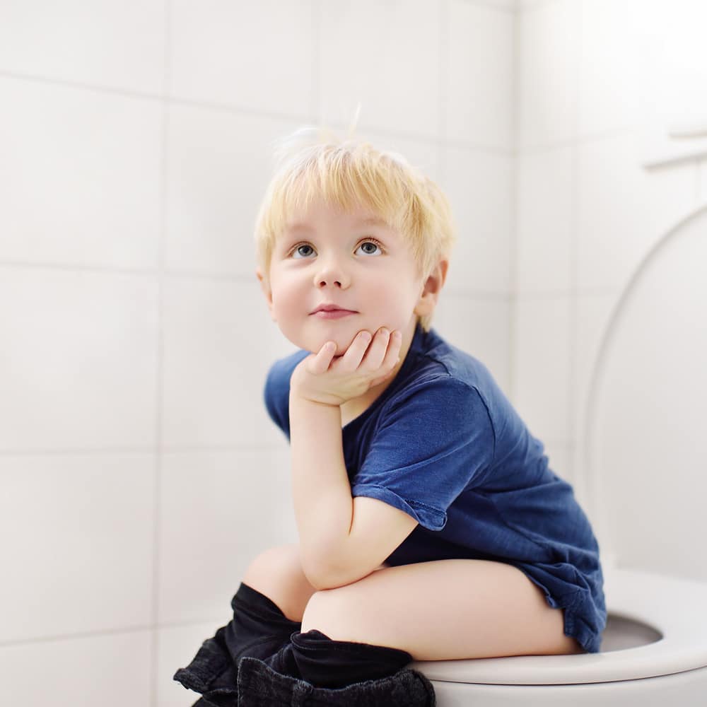 Cómo hacer que tu hijo haga caca en el váter