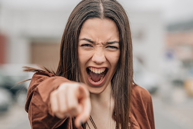Qué hacer cuando un hijo te falta al respeto